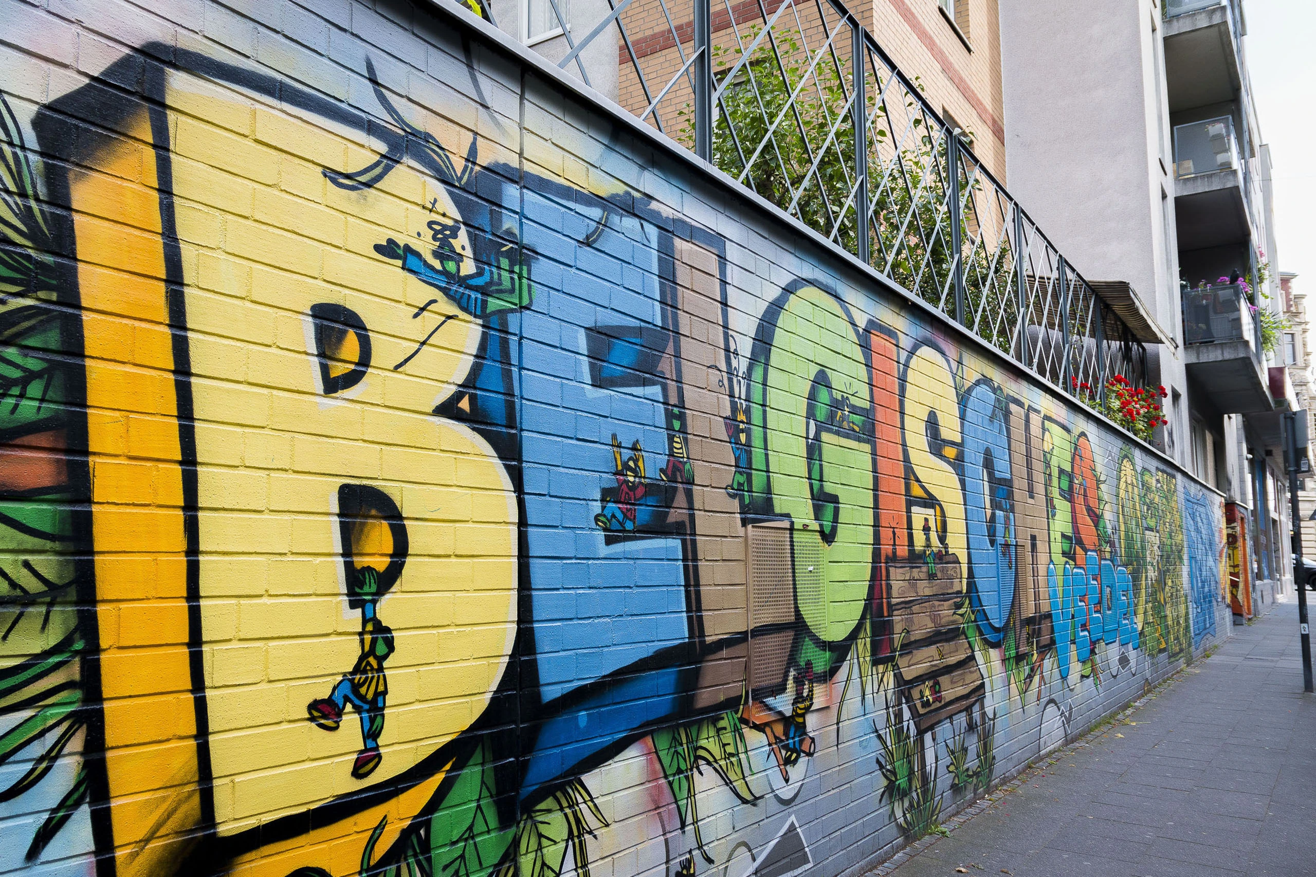 Belgian Quarter streets and street art in Cologne